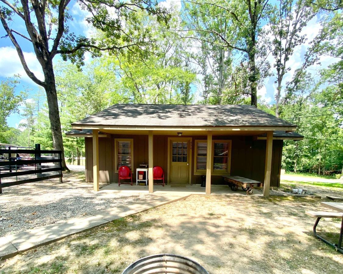 Отель The Camp At Lake Wappapello Экстерьер фото